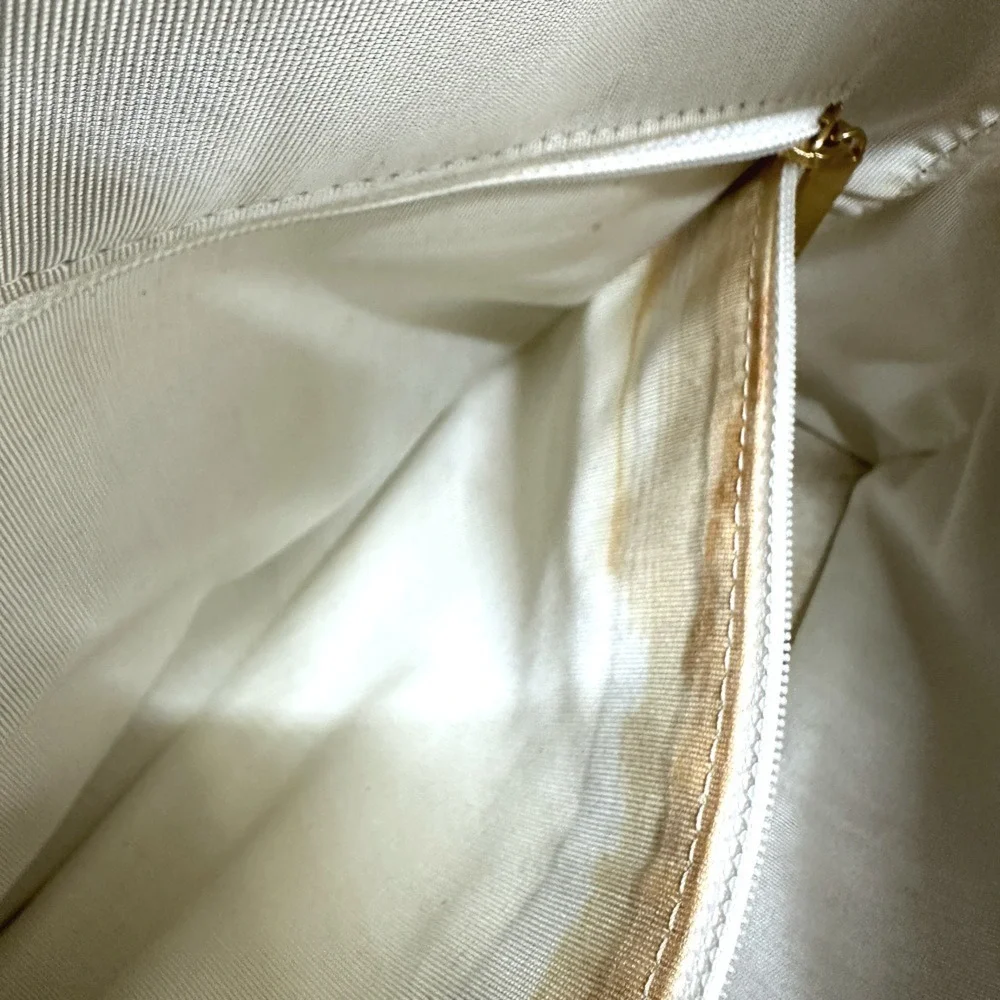 CHANEL White Bag
